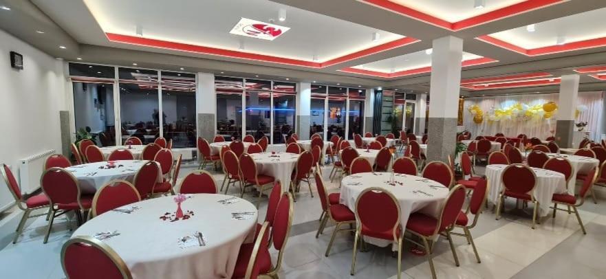 Kompleksi Cfn Albania Bucimas ภายนอก รูปภาพ