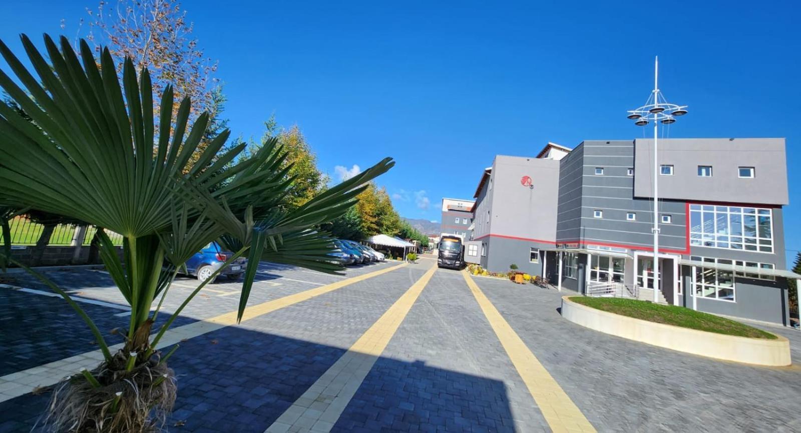 Kompleksi Cfn Albania Bucimas ภายนอก รูปภาพ
